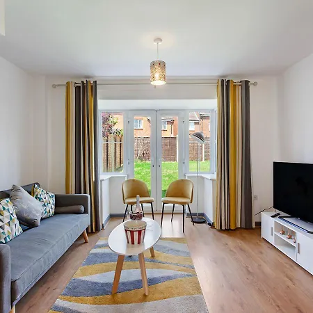 Holiday home Near Airport & Nec, The Leyburn Birmingham
